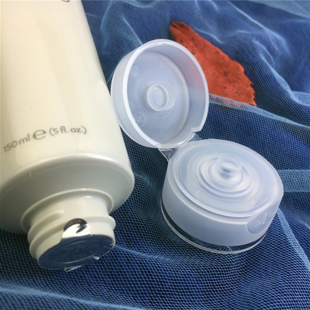 2 Tubes Of Nu Skin Nuskin Ageloc Dermatic Effects  + 1 socks #25 - Picture 3 of 12